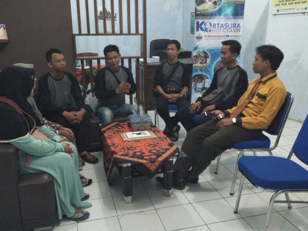 Tamu dari SDAM Banjarbaru Kalimantan dan MI LH Raja Ampat Papua